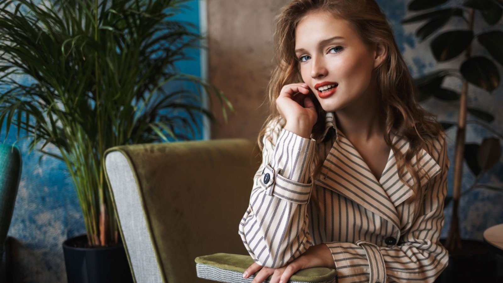 demo-attachment-403-young-smiling-pretty-woman-with-wavy-hair-in-3RVSM8H